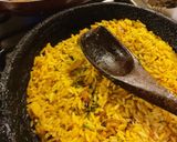 Foto del paso 6 de la receta: Gambones con ajo fermentado en miel y timbal de arroz al curry