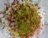 A picture of step 9 of Sukha Bhel Mumbai Style.