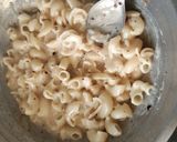 A picture of step 7 of Creamy white pasta.