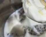 A picture of step 2 of Dragon fruits milkshake.