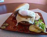 Foto del paso 7 de la receta: Hamburguesa coranada con huevo