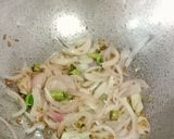 A picture of step 1 of Mung Sprouts, Capsicum Pulao.