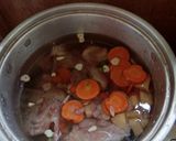 Foto langkah ke 2 dari resep Sup Tulang Ayam.