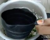 A picture of step 11 of Matar Pulao.