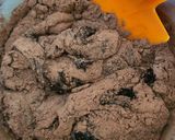 Foto langkah ke 3 dari resep Chocolate Crinkle Cookies.