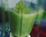 Foto del paso 2 de la receta: Jugo verde para desintoxicar y desinflamar
