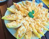 Foto del paso 11 de la receta: Barcas de Endivias rellenas de ensaladilla de gambas