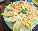 Foto del paso 11 de la receta: Barcas de Endivias rellenas de ensaladilla de gambas