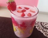 સ્ટ્રોબેરી મિલ્ક શેક (Strawberry Milk Shake Recipe in Gujarati) રેસીપી સ્ટેપ4ફોટો