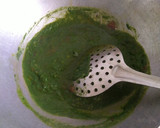 A picture of step 2 of Palak paneer.