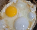 Foto langkah ke 1 dari resep Telur Ceplok Masak Kecap.