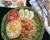 Foto langkah ke 4 dari resep Nasi Goreng Kampung.