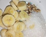 A picture of step 1 of Banana nuts shake.