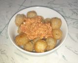 Foto langkah ke 7 dari resep Cilok Goreng Saus Kacang.