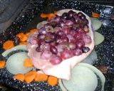 Foto del paso 5 de la receta: Chuleta (jamón) de cerdo con uvas