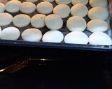 Foto del paso 3 de la receta: Alfajor de maicena(con harina leudante)