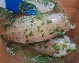 A picture of step 1 of White Fish Fillets Marinated with Cilantro and Olive Oil.