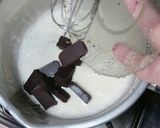 Foto langkah ke 4 dari resep Dessert Cup Puding Oreo.