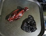 Foto del paso 4 de la receta: Medallón de res con costra de chapulínes y chiles secos