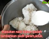 Foto langkah ke 3 dari resep Resep onigiri tanpa beras jepang.