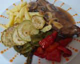 Foto del paso 7 de la receta: Entrecotte Salsa espanyola amb verdures planxa i patates
