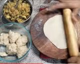 A picture of step 4 of Aloo samosaa.