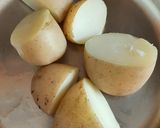 A picture of step 3 of Jeera aloo.