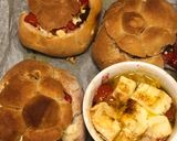 Foto del passaggio 2 della ricetta Panino al forno di insalata greca