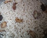 Foto del paso 4 de la receta Arroz blanco al ajo y laurel