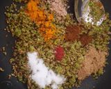 A picture of step 5 of Lilva na paratha.