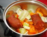 Foto del paso 2 de la receta: Timbal picante de huevos con chorizo y puré de calabaza