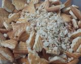Hình bước làm 3 của món Xúc xích socola (bánh quy socola)