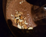 Foto del paso 3 de la receta: Bizcochuelo de café y chocolate al cognac con frutos secos low carb