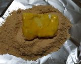 A picture of step 4 of Fried Feta with Honey.