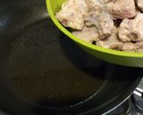 A picture of step 4 of Pipian con costilla de cerdo y garbanzos.