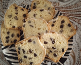 Foto del paso 4 de la receta: Budín de vainilla con pasas de uva!
