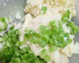 A picture of step 2 of Pizzy Paratha.