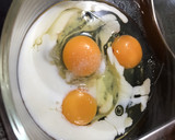 Foto del paso 3 de la receta: Tortilla de calabacín y champiñones para chuparse los dedos