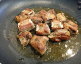 Foto del paso 2 de la receta: Costilla adobada con salsa