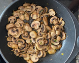 Foto del paso 5 de la receta: Lomo con salsa roquefort