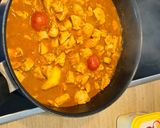 Csirkepörkölt recept fázis 3 fotója