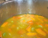 Foto del paso 2 de la receta: Crema de calabaza, langostinos y huevo mollet