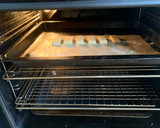 A picture of step 4 of Scottish shortbread.