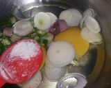 A picture of step 2 of Cheese omelette.