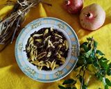 Foto del passaggio 4 della ricetta Lenticchie beluga con foglie di pasta fresca