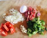 รูปขั้นตอนการทำที่ 1 ของ ข้าวผัดไข่กุนเชียง