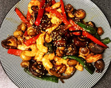 Foto del paso 3 de la receta: Wok de setas variadas, verduras y langostinos
