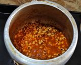 A picture of step 5 of Black Eyed Peas Curry.