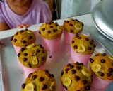 Foto langkah ke 4 dari resep Banana cupcake (no mixer).