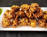 A picture of step 6 of Spring onion pakoda.